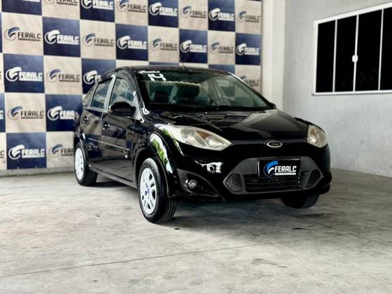 FORD FIESTA 1.6 ROCAM SEDAN 8V FLEX 4P MANUAL